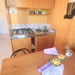 Vacation ゲストハウス ヴェルナッツァ